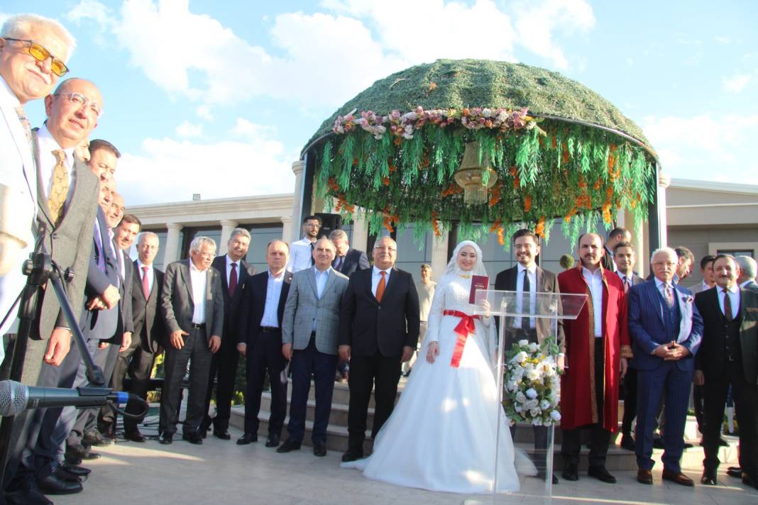 Cem Zorlu oğlunu evlendirdi 1